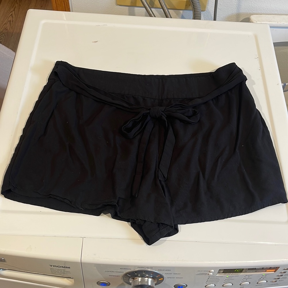 Maurices 15-16 Short